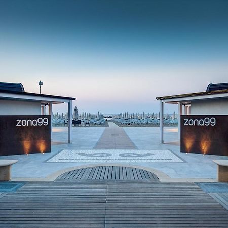 Mediterraneo Hotel&Suites Cattolica Exteriér fotografie