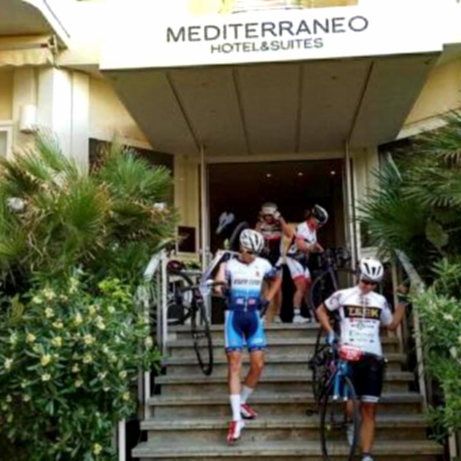 Mediterraneo Hotel&Suites Cattolica Exteriér fotografie